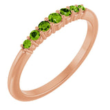Bague empilable en or rose 14 carats et péridot naturel