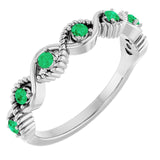 Bague empilable en argent sterling et émeraude naturelle