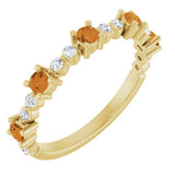 Bague en or 14 carats avec citrine naturelle jaune et diamants naturels (0,25 carat au total).