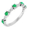 Bague en or 14 carats sertie d'une émeraude blanche de laboratoire et de diamants naturels (0,25 carat au total).