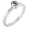 Bague sertie clos ronde de 4 mm en or blanc 14 carats