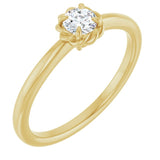 Bague solitaire en or jaune 14 carats avec saphir blanc naturel et monture corde