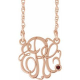 Collier monogramme 3 initiales en grenat imitation Mozambique rose 14 carats, 30 mm, 45,7 cm (18 pouces)