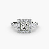 Bague trois pierres avec halo 2